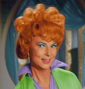Agnes Moorehead as Endora