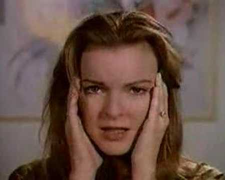 Melrose Place Kimberly about to remove wig