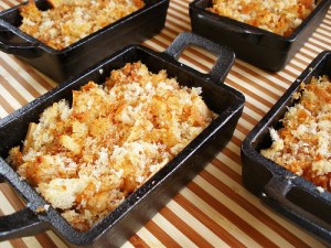 apple betty in pan