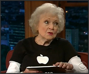 Betty White with iPad