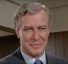 Edward Mulher as Alex MacLaughlin